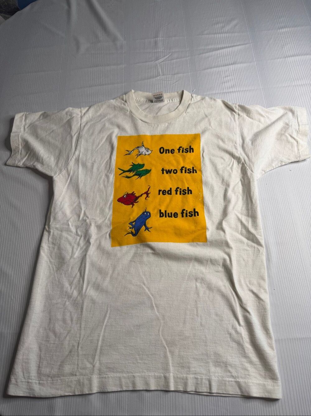 Fruit of the Loom VTG Dr Seuss One Fish Two Fish Single Stitch T-Shirt Sz Medium